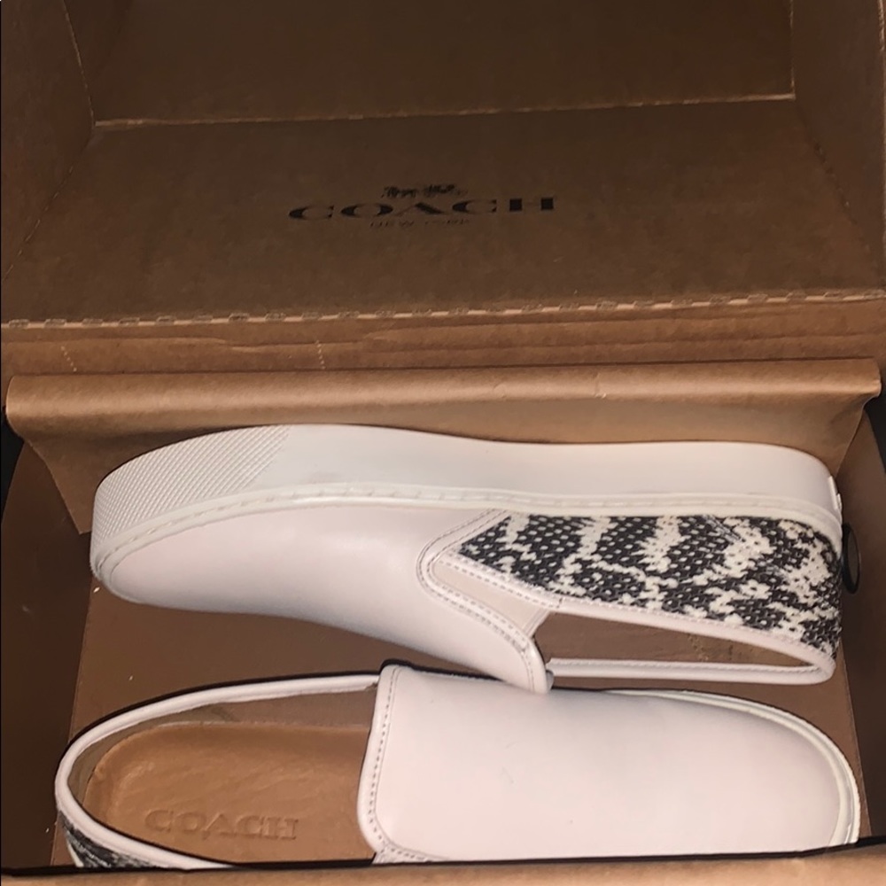 COACH SHOES SZ 9.5